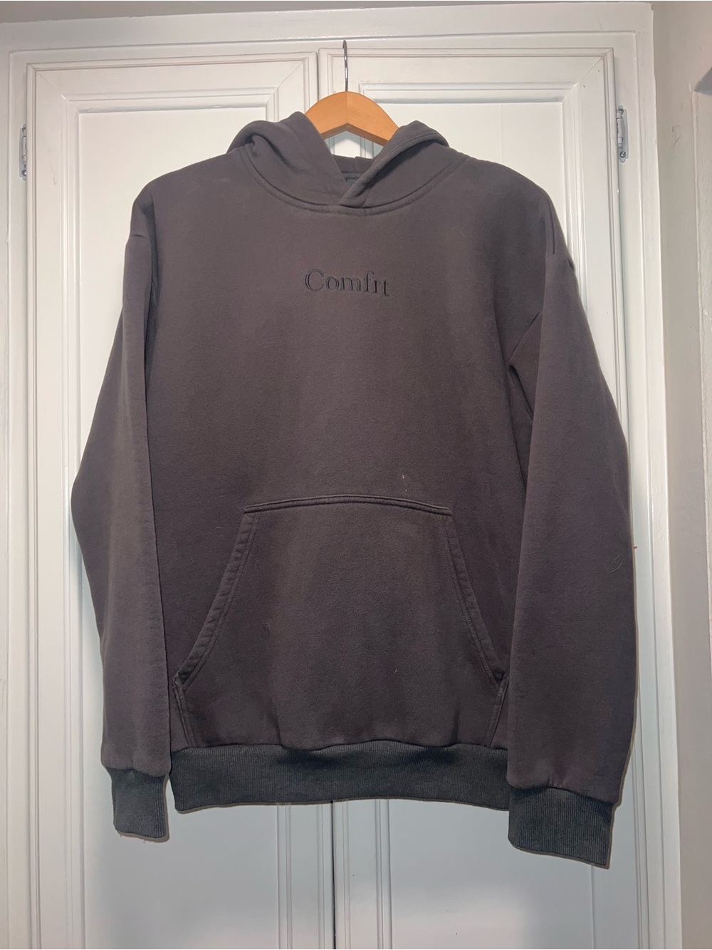 Comfrt Hoodie Charcoal Gray Embroidered Logo Heavyweight Pullover Size Small